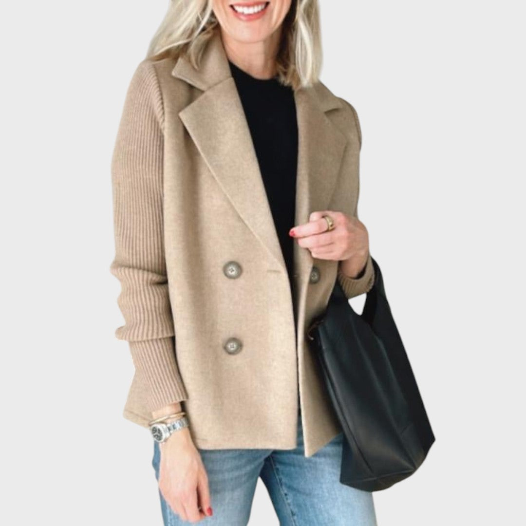 Emma – Elegantne žakett kudumiste varrukatega