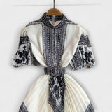 Delilah - Kleid, mis on inspireeritud vintage stiilist